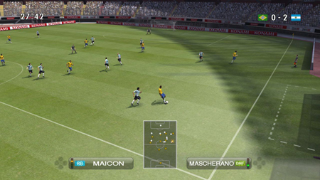 Las demos de PES y FIFA, el mismo dia!